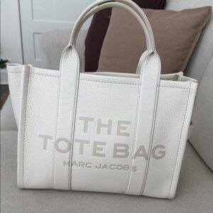 Marc Jacobs White The ToteBag Medium Leather Tote